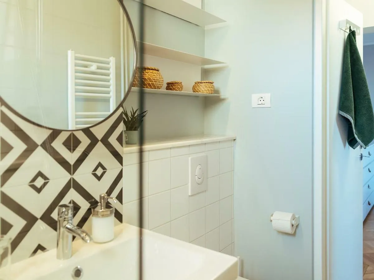 Parklake Design Apartment - Fabulous View - Netflix Bukarest