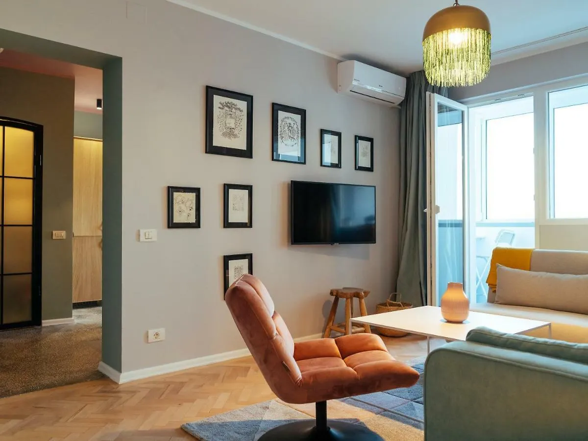 Parklake Design Apartment - Fabulous View - Netflix Βουκουρέστι 0*,  Ρουμανία